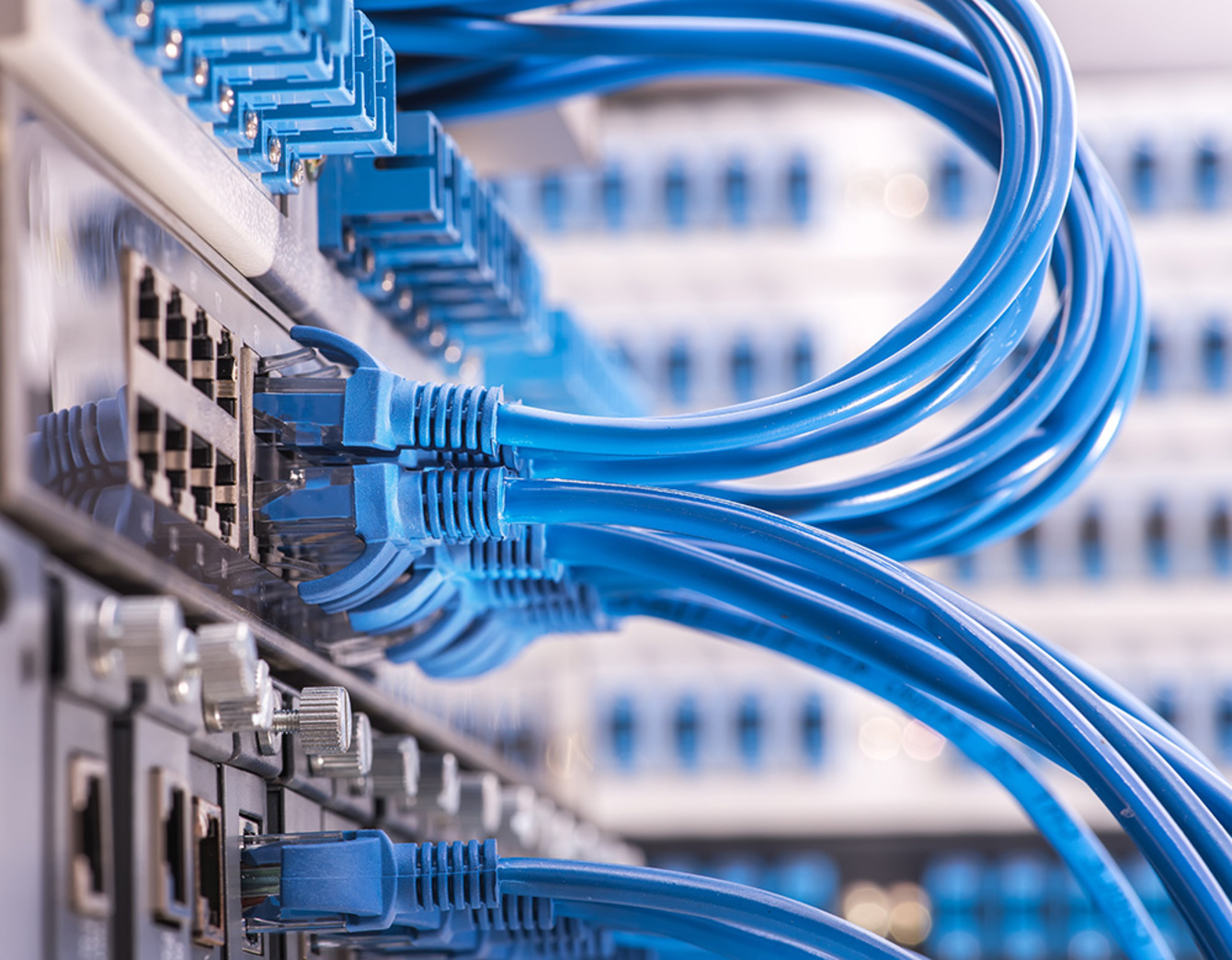 Netzwerke bei Wirbs Elektrotechnik in Coppenbrügge