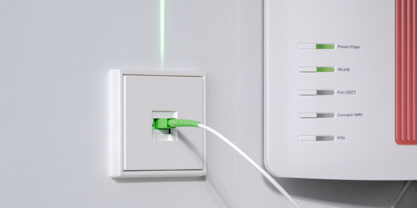 Die neuen Glasfaser-Anschlussdosen bei Wirbs Elektrotechnik in Coppenbrügge